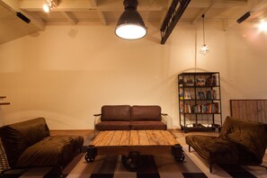 單棟房屋 (With Free Parking) | 1 間睡房、迷你吧、書桌、免費 Wi-Fi