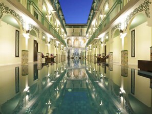 Piscina a l'aire lliure 