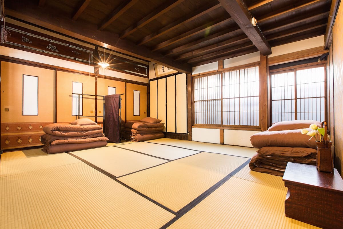 Male Dormitory | In-room safe, free WiFi, bed sheets