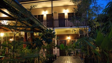 Ngoại thất