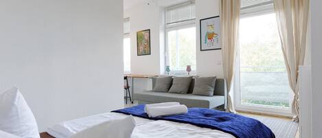 Studio, Balcony | Iron/ironing board, free cots/infant beds, rollaway beds, free WiFi