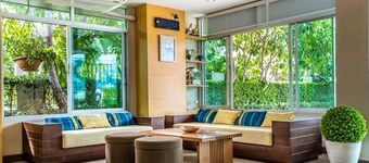 Central place serviced apartment 1