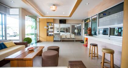 Central place serviced apartment 1