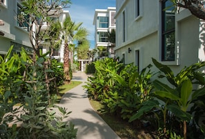 Garden - The Title KR Beach Condotel Rawai Phuket (Rawai)