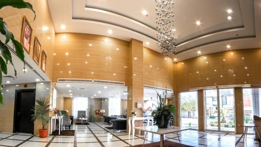 Golden Garden Al Corniche Hotel