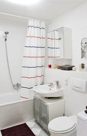 Bathroom - City Park Apartments Reichi (Leipzig)