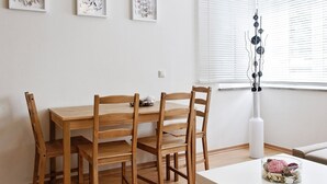 Leilighet (12) | Spiseområde på rommet