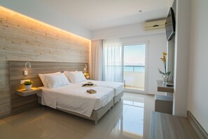 Deluxe Studio, Sea View | Premium bedding, in-room safe, desk, blackout drapes - Orpheus Studios (Kos)