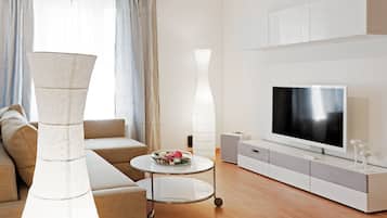 Suite | Wohnzimmer | Flachbildfernseher