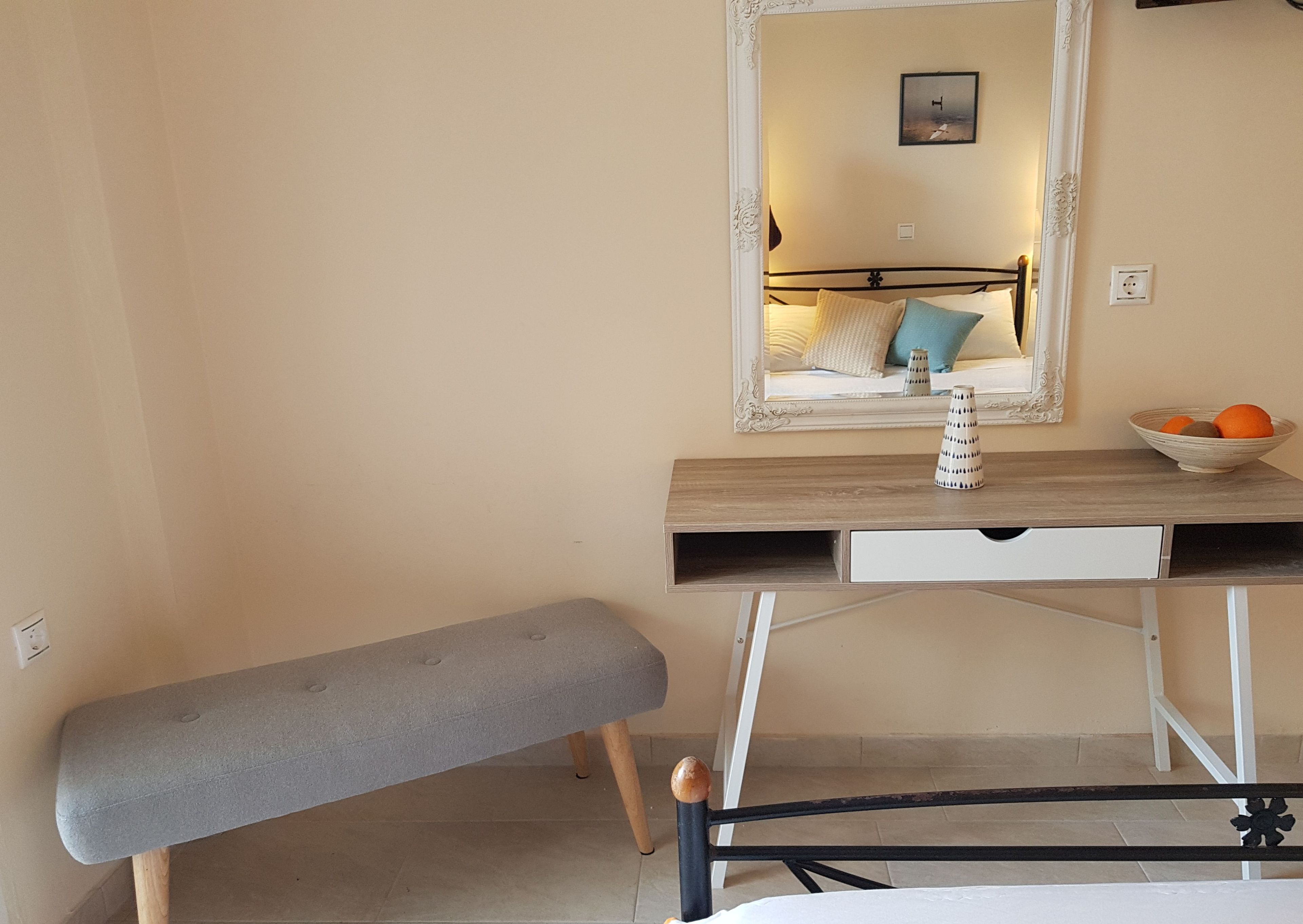 Studio, Mountain View | Room amenity