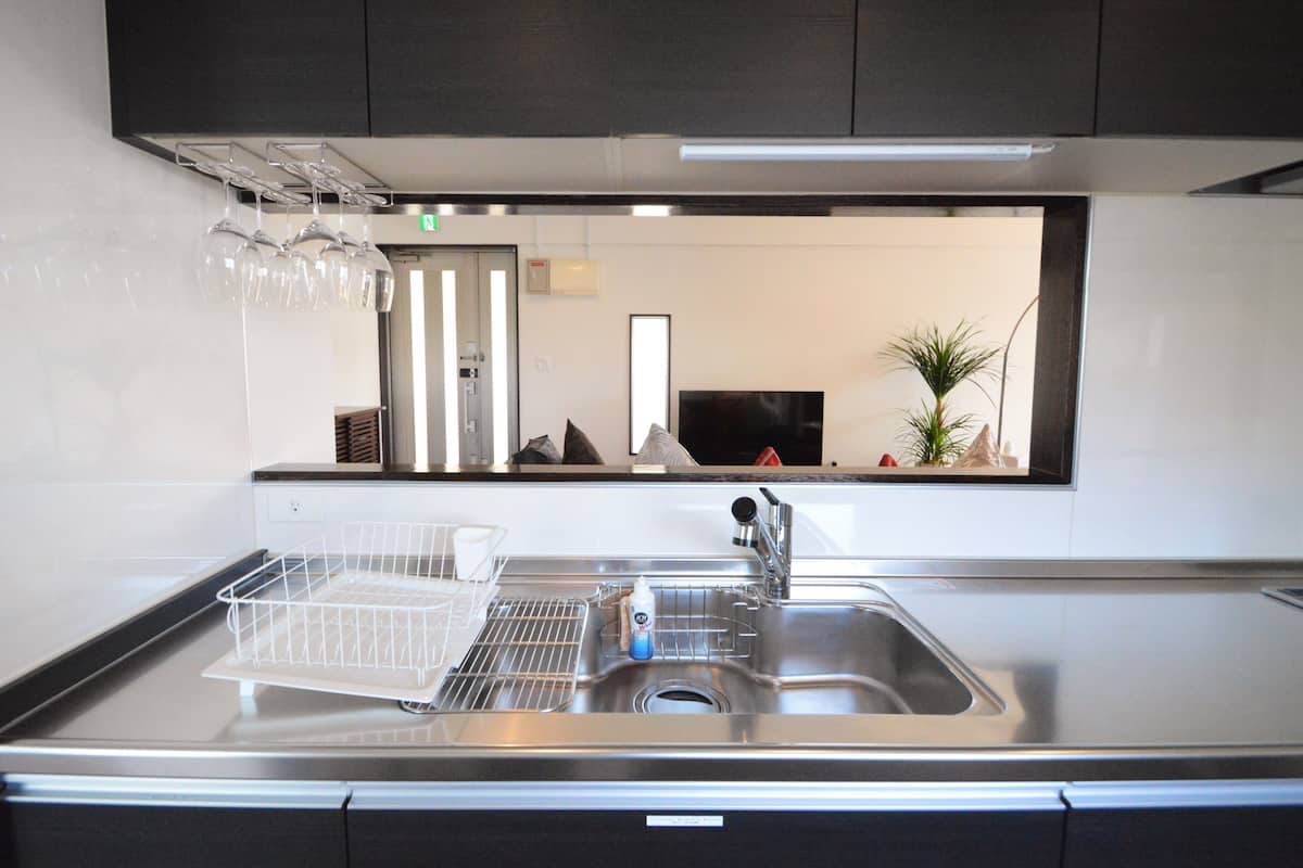 premium suite, 2 bedrooms, hill view | private kitchen | full-sized fridge, microwave, espresso maker, coffee/tea maker