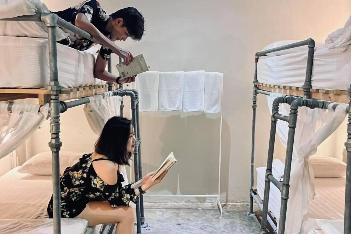 Blackout curtains, free WiFi, bed sheets