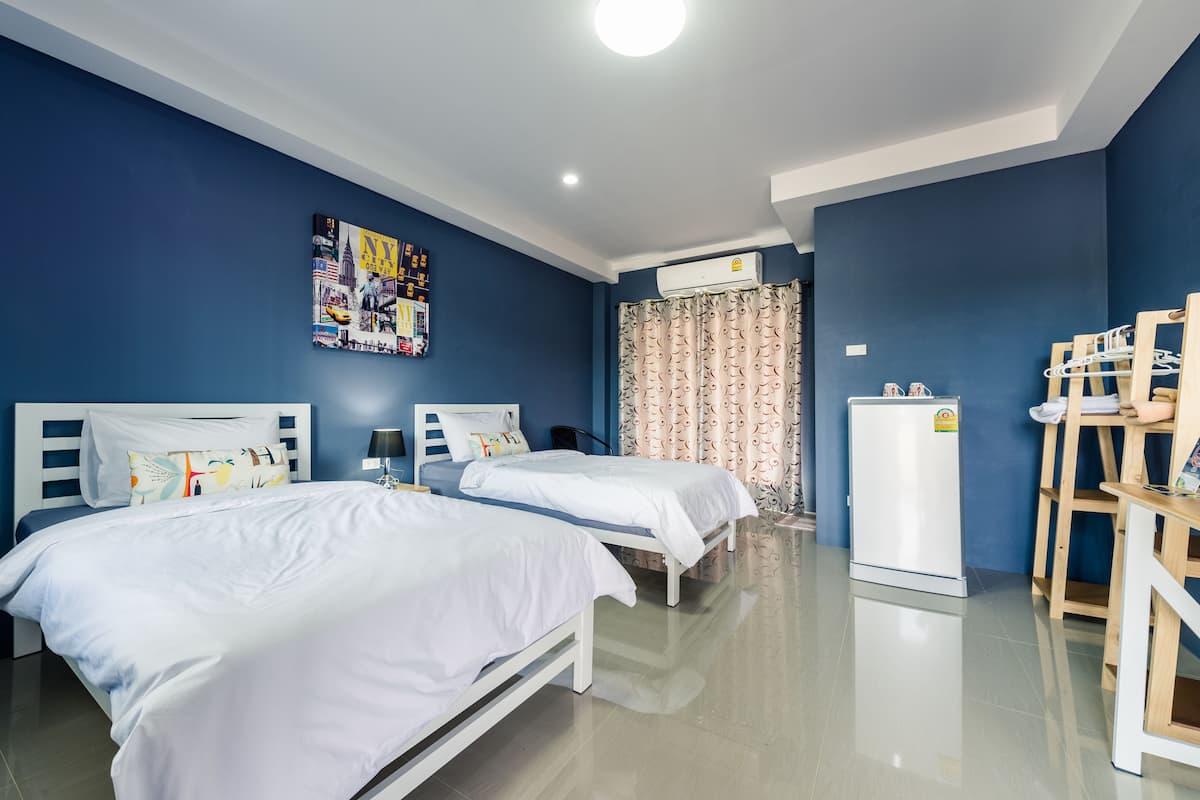 Superior Twin Room | Minibar, individually decorated, rollaway beds, free WiFi