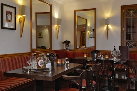 Abendessen, regionale Küche. Kurhotel Drei Birken