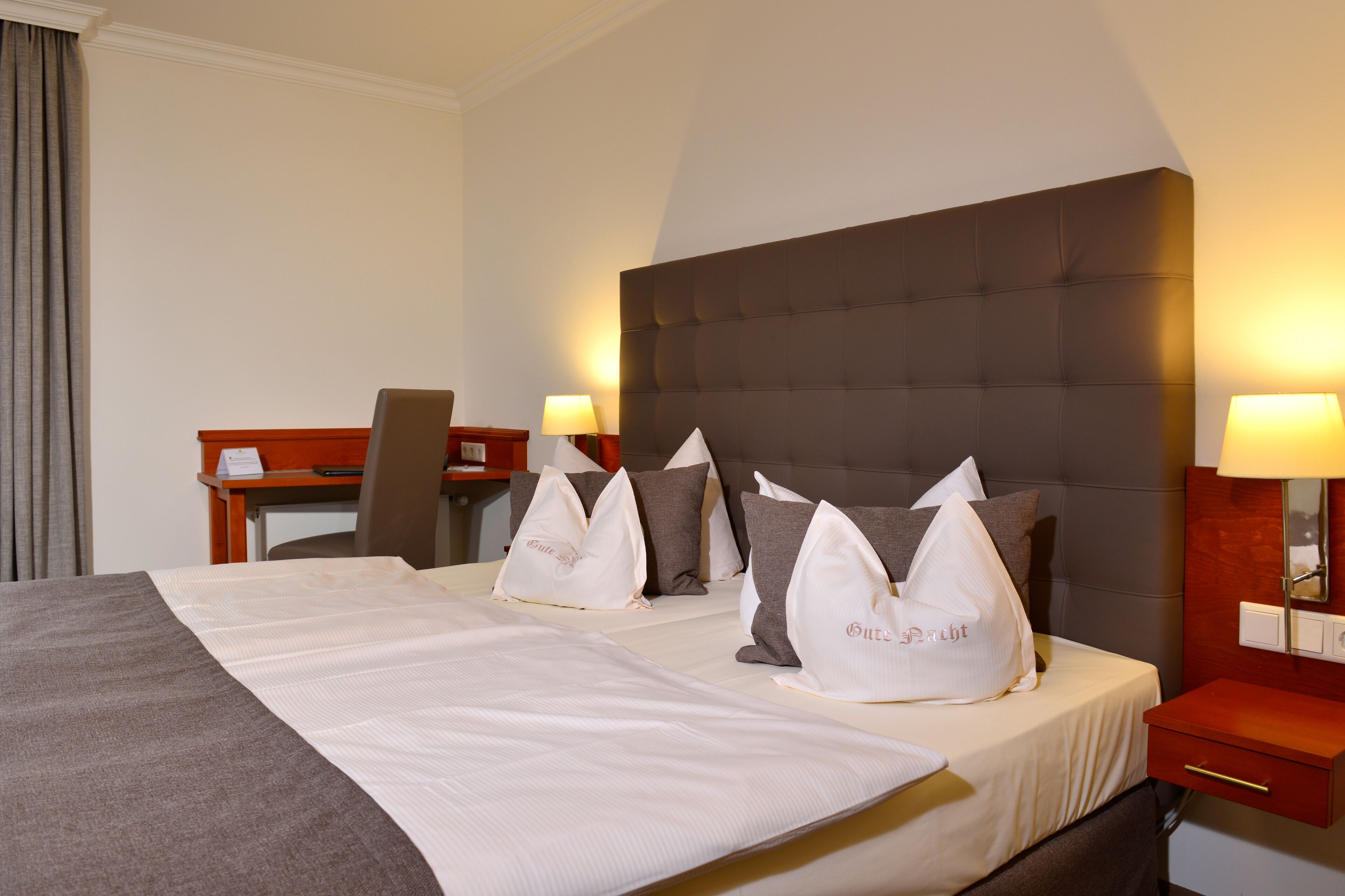 double room | 1 bedroom, hypo-allergenic bedding, minibar, in-room safe