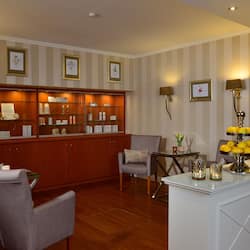 Sauna, Turkish bath/hammam, body treatments, hot stone massages