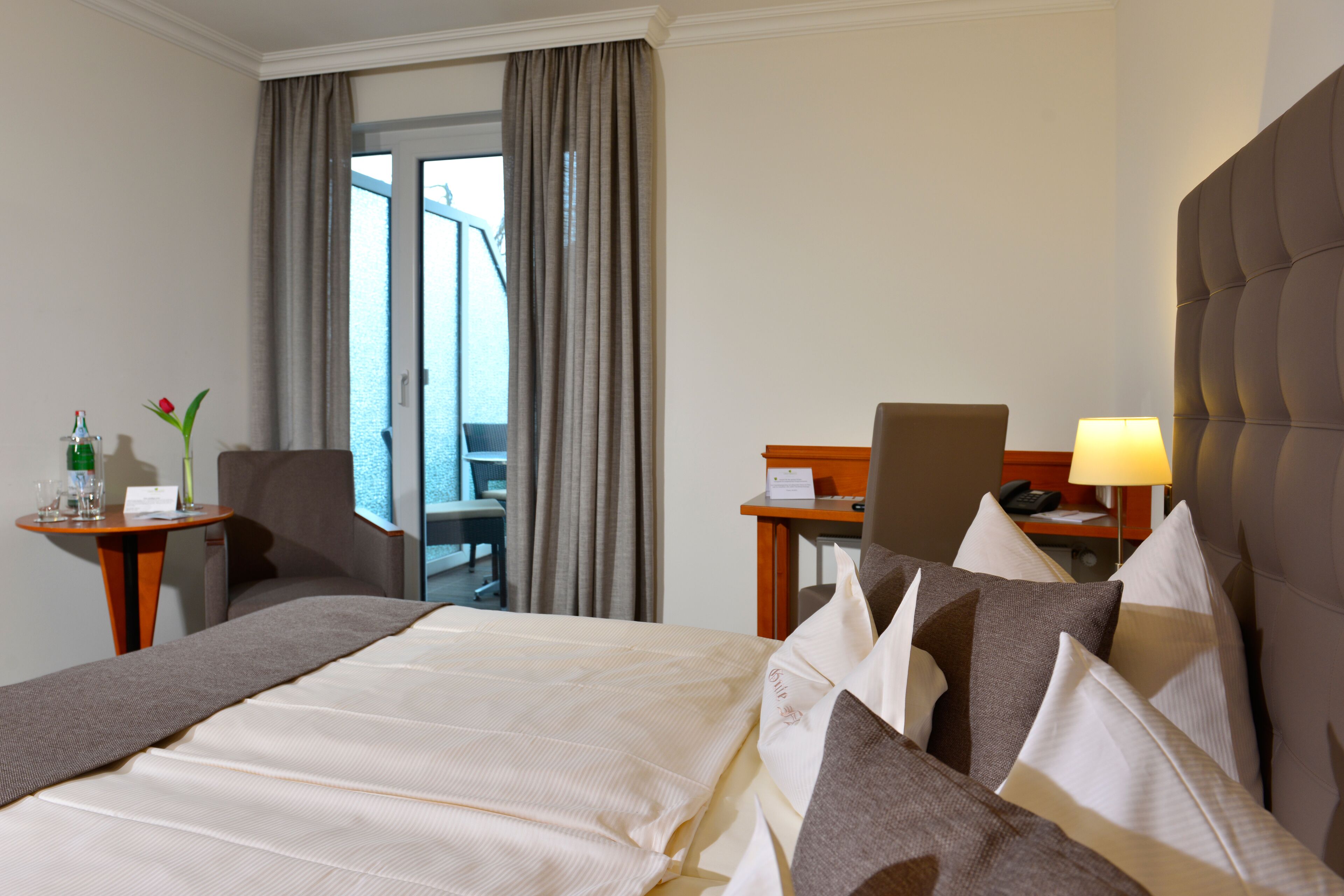 double room | 1 bedroom, hypo-allergenic bedding, minibar, in-room safe