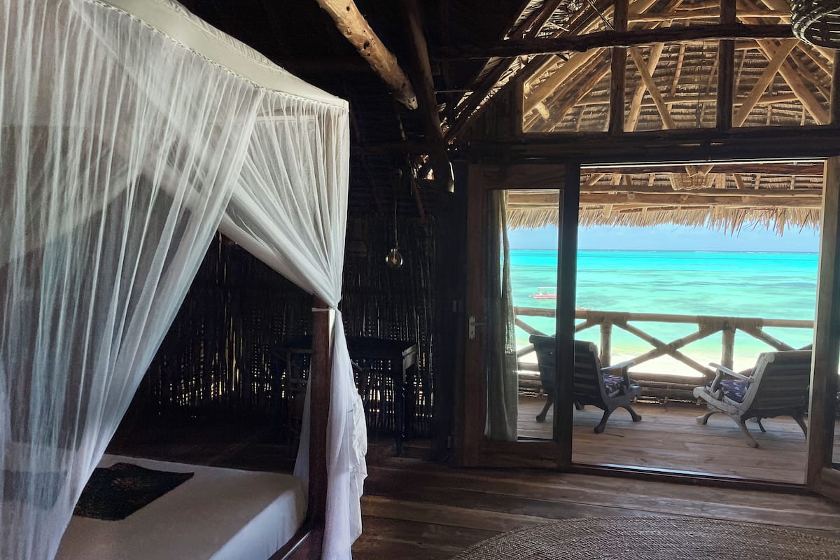 Quarto casal exclusivo | 1 quarto, cofres nos quartos, Wi-Fi de cortesia, roupa de cama