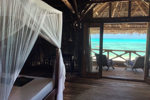 Exclusive Double Room | In-room safe, WiFi (free), bed sheets