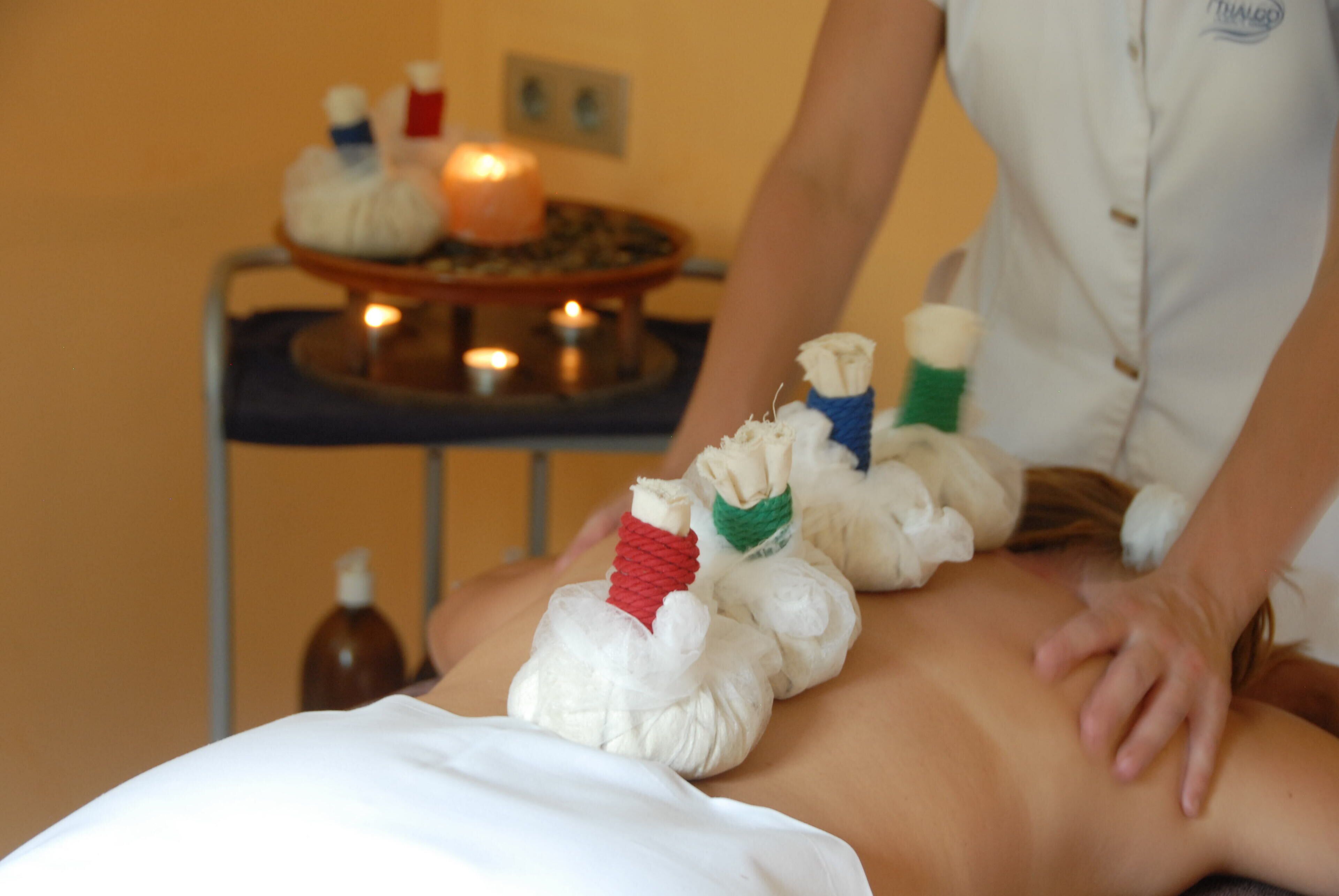 sauna, hot tub, turkish bath/hammam, body treatments, facials