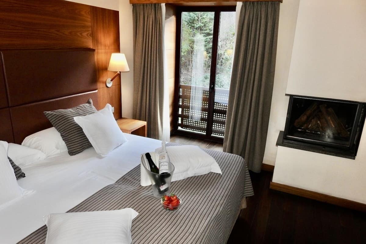 Suite, bain Ă remous