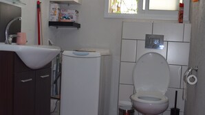 Unclassified image, 2 of 7, button - Studio Masaryk Apartment (Bat Yam)