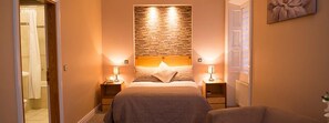 Standard-Doppelzimmer | 1 Schlafzimmer, Schreibtisch, Bügeleisen/Bügelbrett, kostenloses WLAN