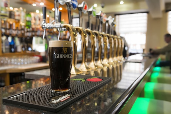 Bar (en la propiedad)