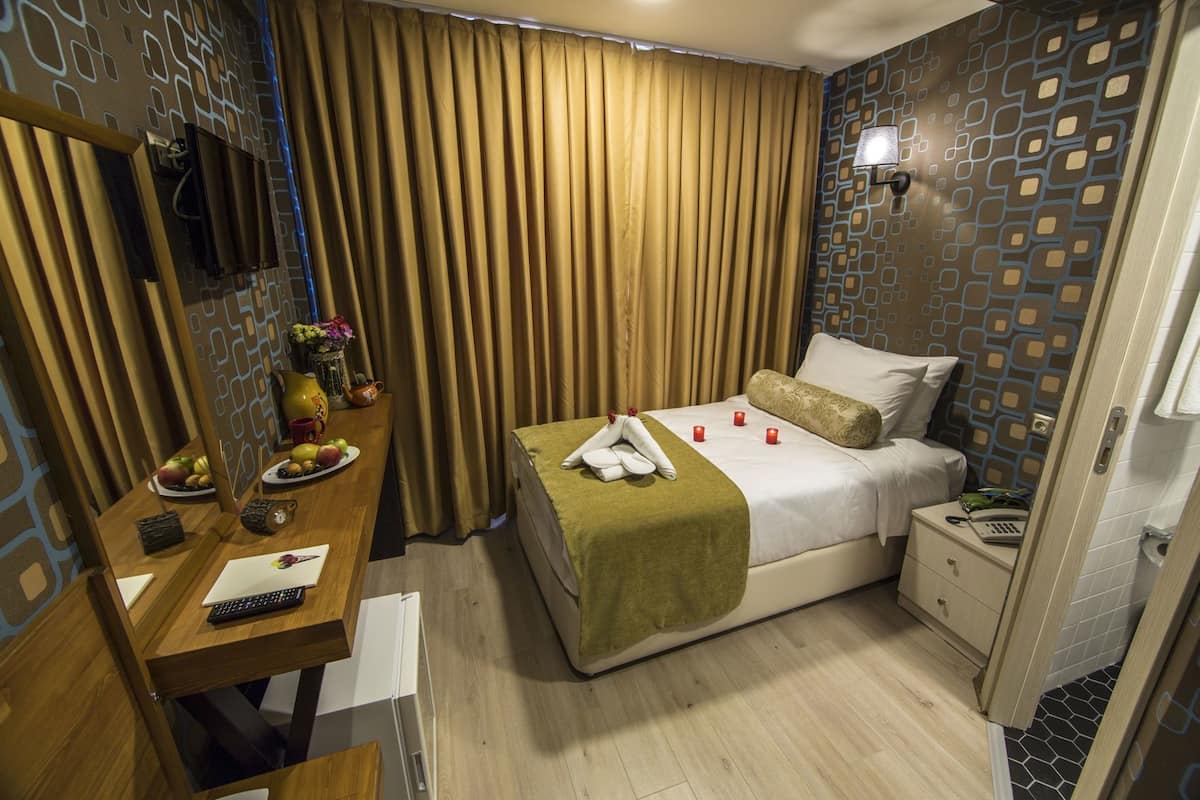 Premium bedding, minibar, in-room safe, desk