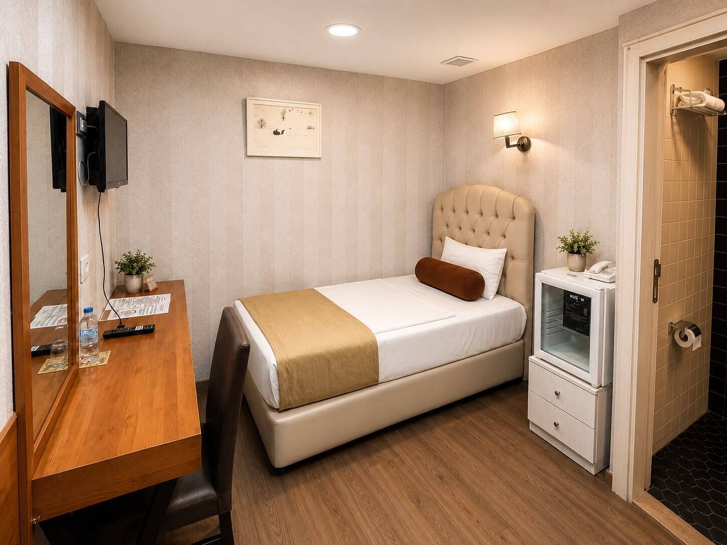 Economy Single Room, 1 Bedroom | Premium bedding, minibar, in-room safe, desk