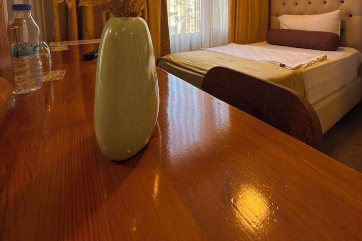 Premium bedding, minibar, in-room safe, desk