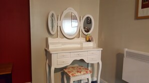 시티 아파트, 침실 1개, 정원 전망, 1층 | 1 개의 침실, 다리미/다리미판, 무료 유아용 침대, 무료 WiFi