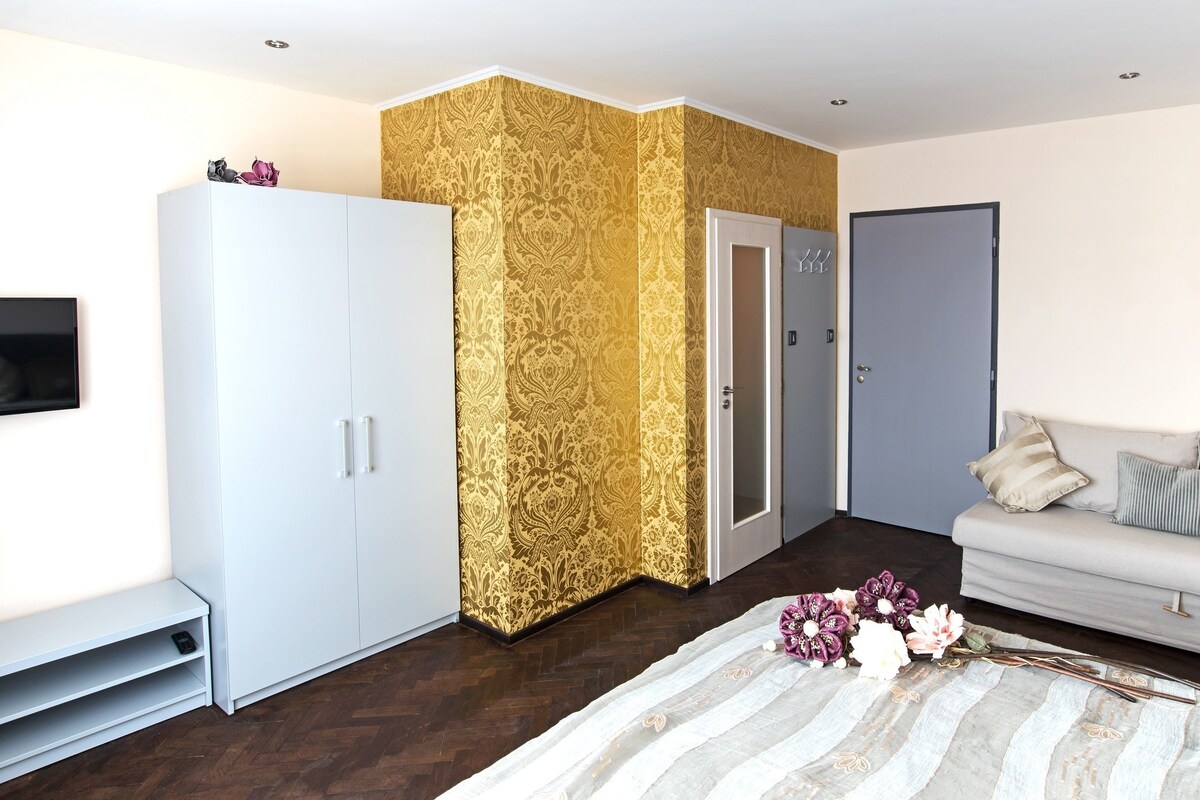 Deluxe Room, Balcony (Room #8)