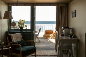 Premium bedding, desk, free WiFi, bed sheets - Helenekilde Badehotel (Tisvildeleje)