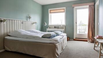 Luxe beddengoed, een bureau, gratis wifi, beddengoed