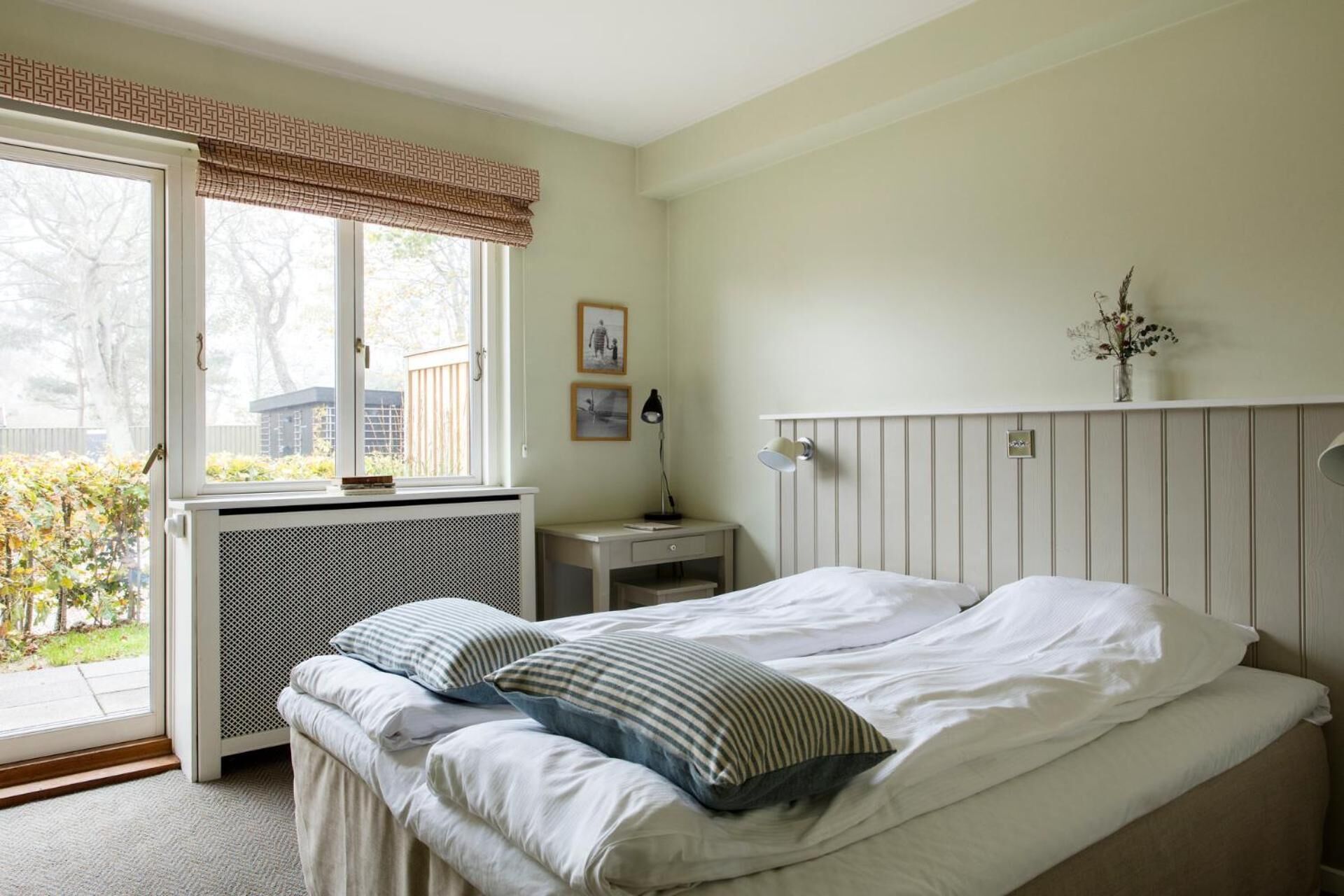 Premium bedding, desk, free WiFi, bed sheets