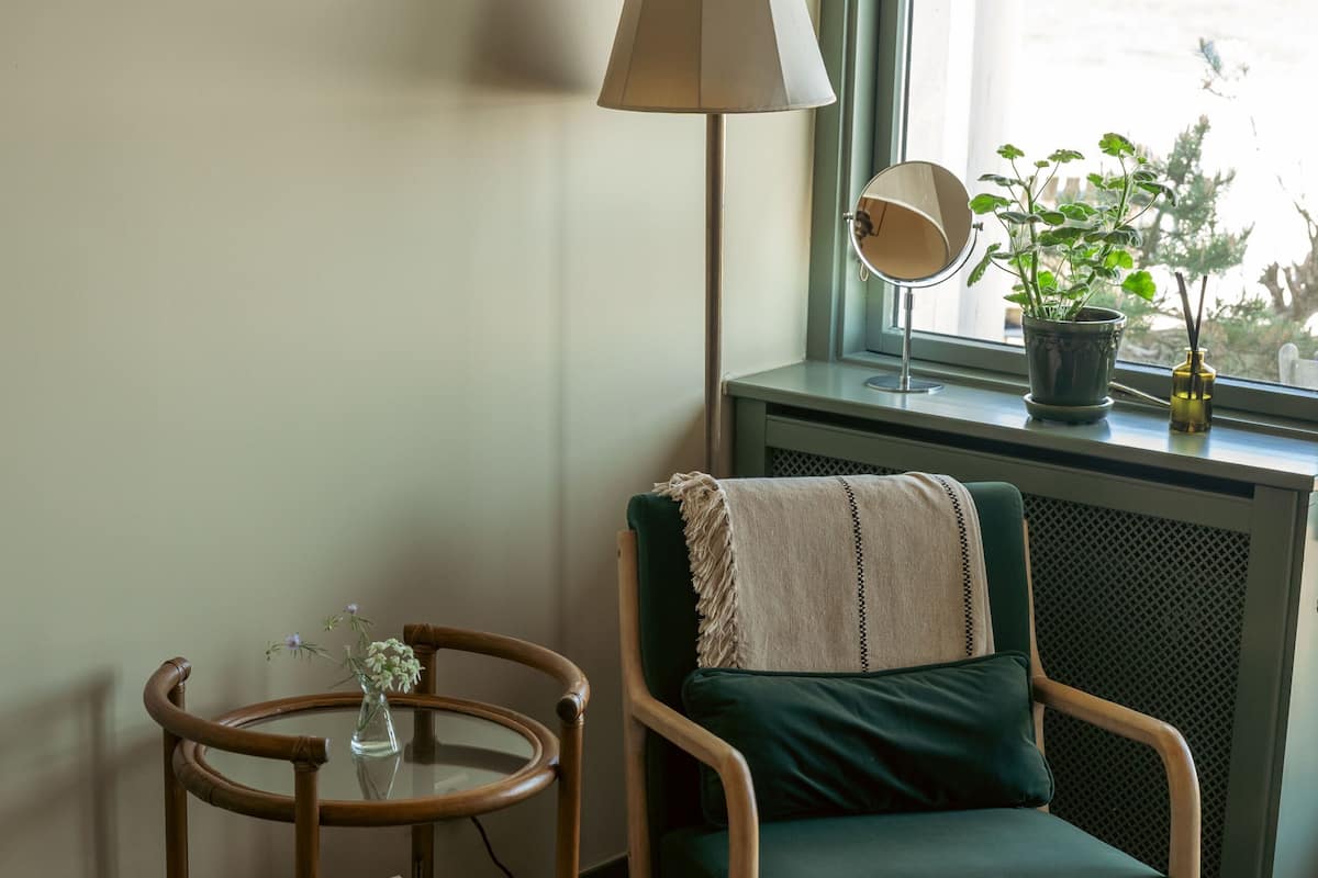 Deluxe Room Seaview | Ropa de cama de alta calidad, escritorio, wifi gratis y ropa de cama