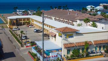 Framhlið gististaðar