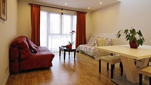 Flat-screen TV - Le Lys d'Or (Brussels)