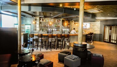 DoubleTree by Hilton Belfast City Ten Square