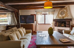 Flat-screen TV - Castello di Torcrescenza (Rome)