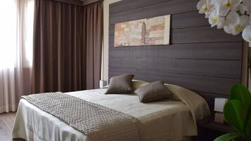 Triple Room | Premium bedding, memory foam beds, minibar, in-room safe