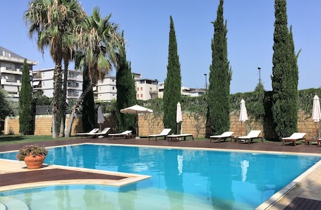 Alberca al aire libre por temporada