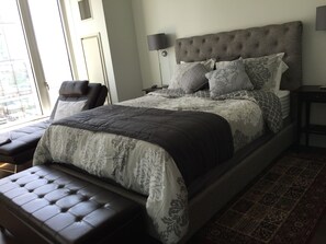 أغطية فراش متميزة ومكواة/لوح كي وواي فاي مجانًا