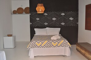 Habitación doble | Sábanas de algodón egipcio, minibar y decoración personalizada