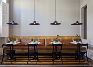 Free daily cooked-to-order breakfast 