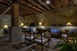 Área de estar no saguão