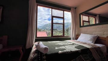 Habitación triple estándar, 1 habitación, vistas a la montaña | Vistas a la montaña