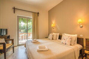Economy Double or Twin Room | Iron/ironing board, free WiFi, bed sheets - Peli Hotel (Kissamos)