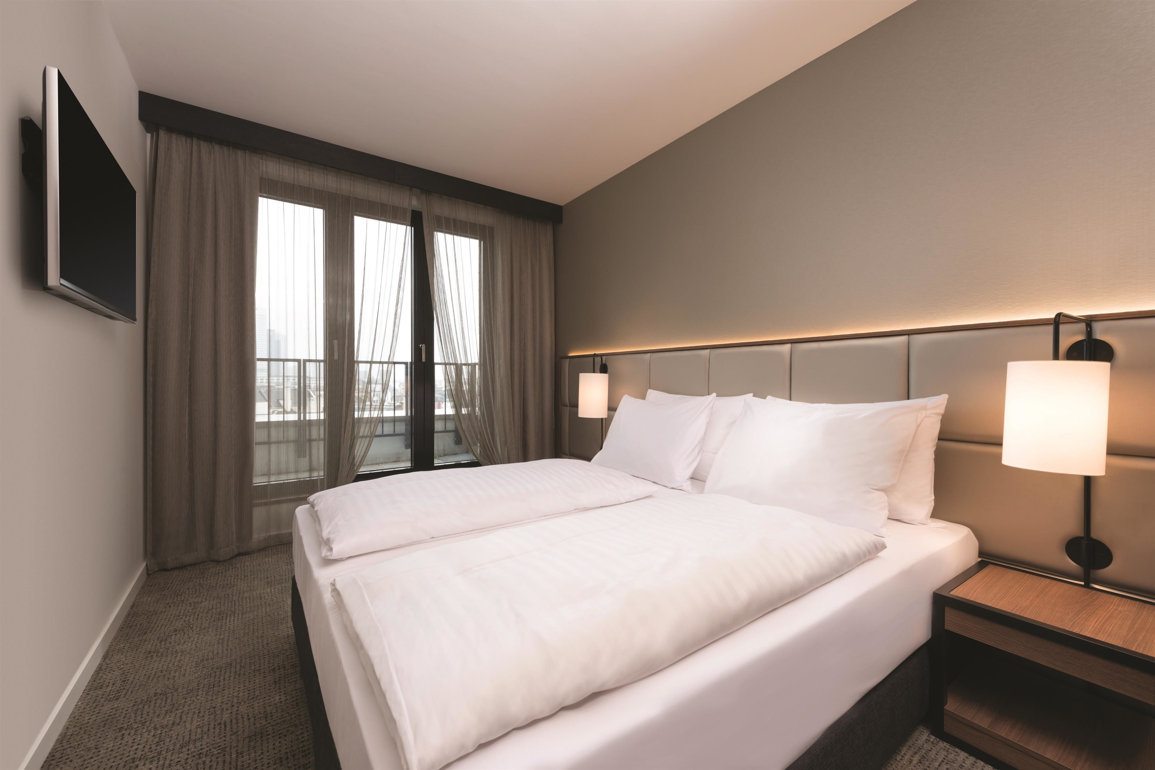 Coffres-forts dans les chambres, bureau